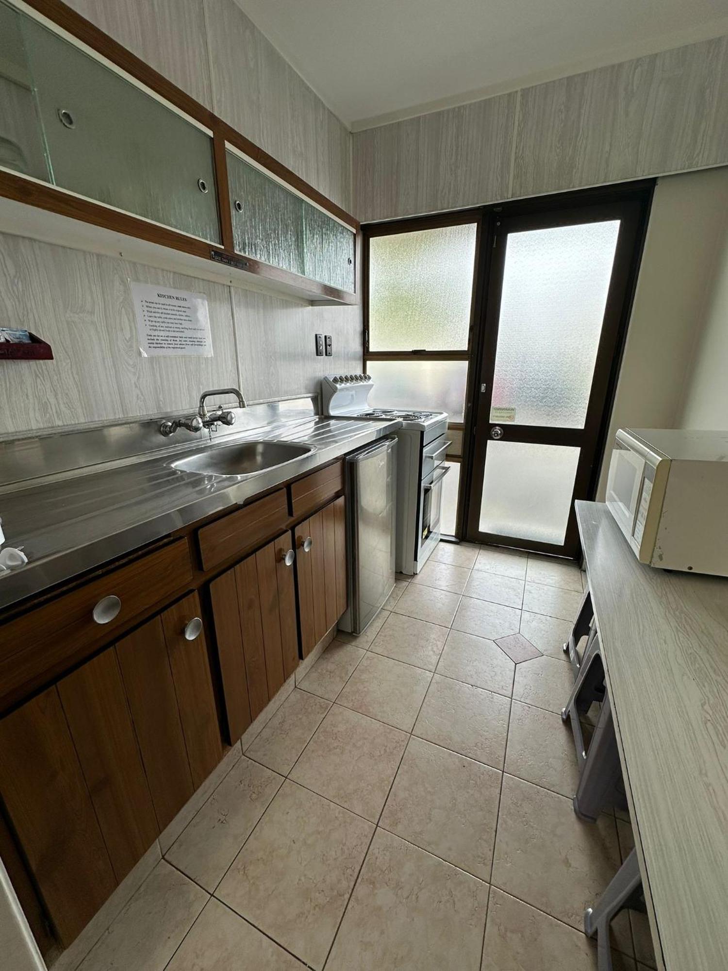 Airport Westney Guest house *